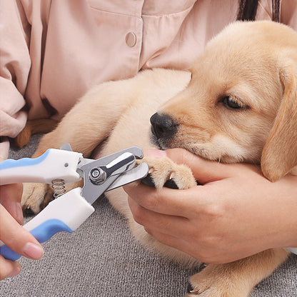 Pet Nail Clippers Safe, Sharp, and Easy to Use